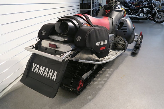 Yamaha FX Nytro RTX 4 of 9