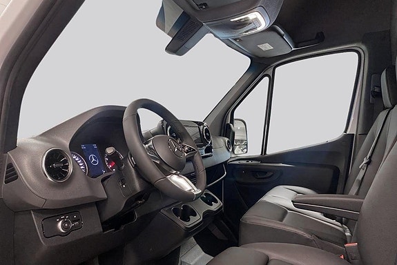 Mercedes-Benz Sprinter 319 8 of 22