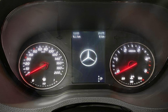 Mercedes-Benz Sprinter 319 10 of 22