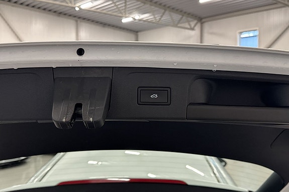 Volkswagen Passat 25 of 25