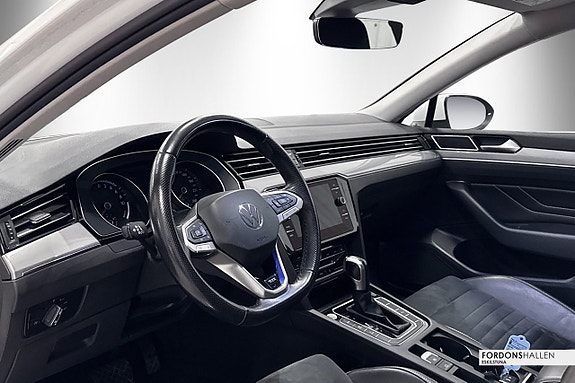Volkswagen Passat 10 of 25