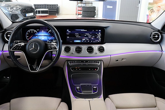 Mercedes-Benz E300 e 15 of 24