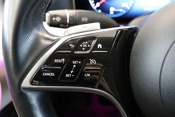 Mercedes-Benz E300 e 22 of 24