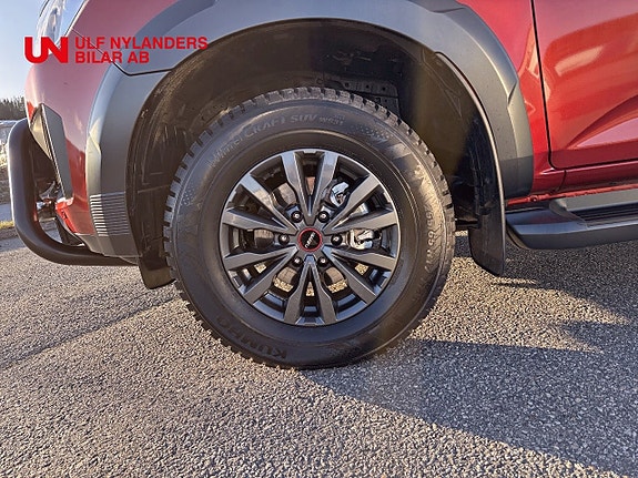 Isuzu D-max 15 of 15