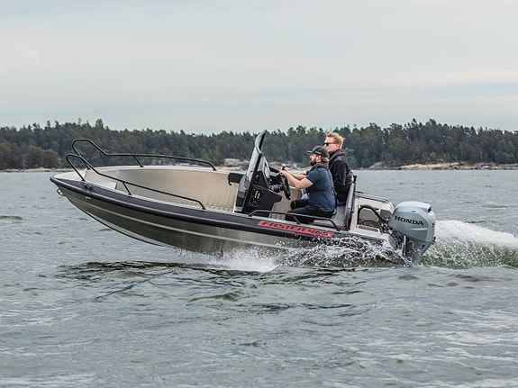 Faster 465 2026 med Suzuki DF 50, GPS