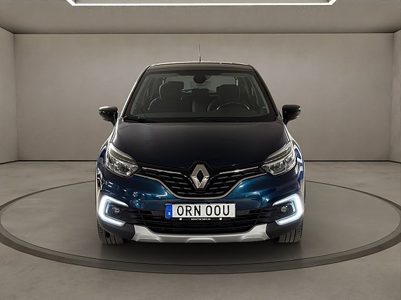 Renault Captur 2 of 5
