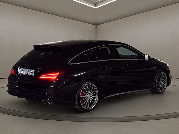 Mercedes-Benz CLA45 9 of 18