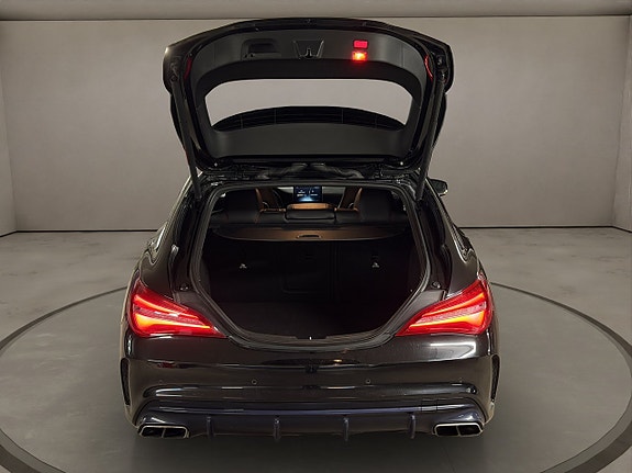 Mercedes-Benz CLA45 8 of 18