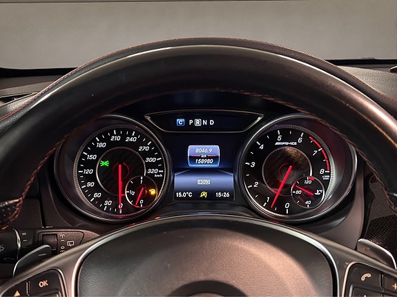Mercedes-Benz CLA45 4 of 5
