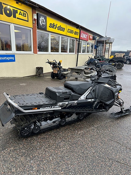 Lynx Xterrain Brutal 850 e-tec VIP 3 of 3