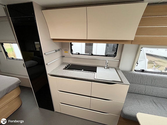 Adria ADORA 613 UT 10 of 18