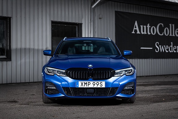 BMW 330d 4 of 22