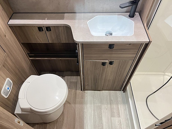 Kabe ROYAL 880 LT (Adaptiv+Ugn+ALDE+Hydraulben+AC+Solcell) 25 of 30
