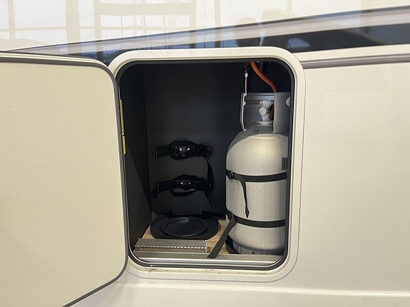 Kabe ROYAL 880 LT (Adaptiv+Ugn+ALDE+Hydraulben+AC+Solcell) 7 of 30
