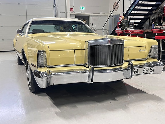 Lincoln Continental