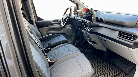 Ford Transit Custom 3 of 11