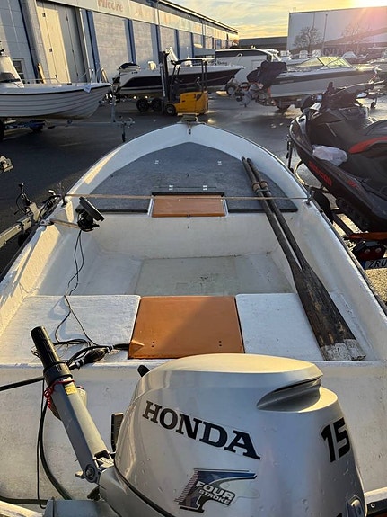 Crescent 425 + Honda 20 HK - fiskebåt med kastdäck 3 of 5