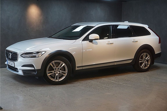 Volvo V90 Cross Country