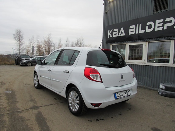 Renault Clio 7 of 14