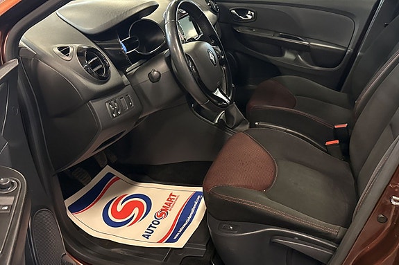 Renault Clio 6 of 9
