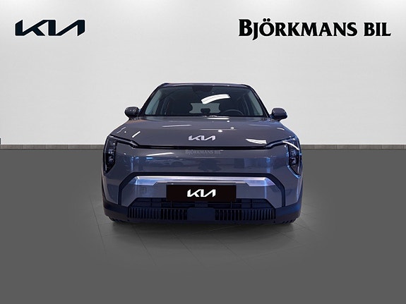 Kia EV3 13 of 14