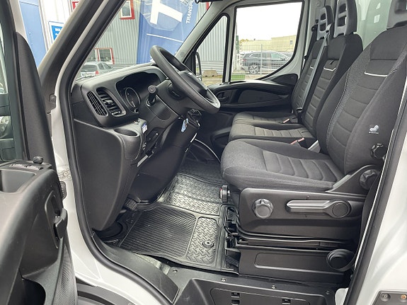 Iveco Daily 9 of 17