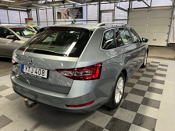Skoda Superb 4 of 5