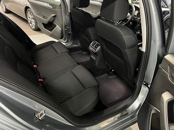 Skoda Superb 10 of 17