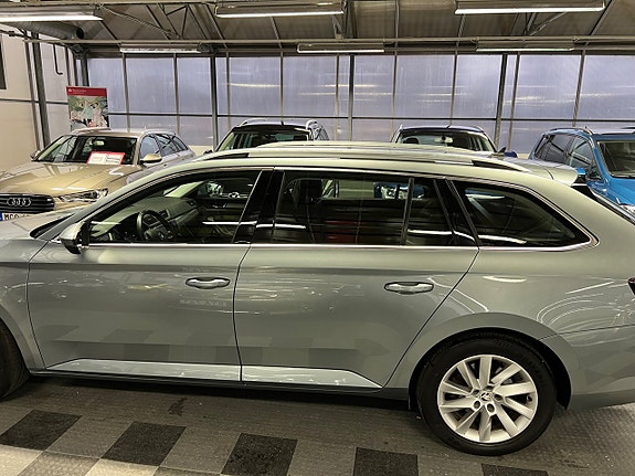 Skoda Superb 7 of 17