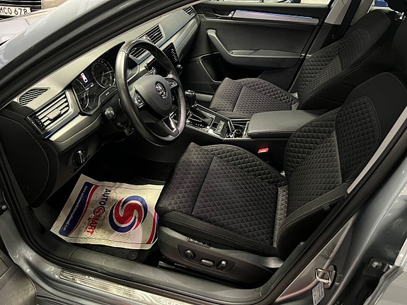 Skoda Superb 9 of 17