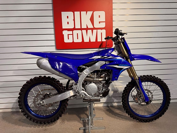 Yamaha YZ250F nu i butik för omgående leverans