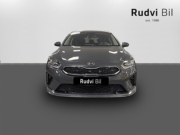 Kia Ceed 2 of 14