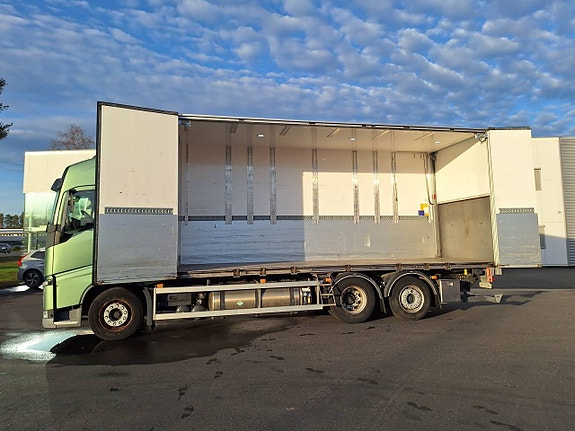 Volvo FH 6x2 LNG/LBG Gas Skåpbil 5 of 5