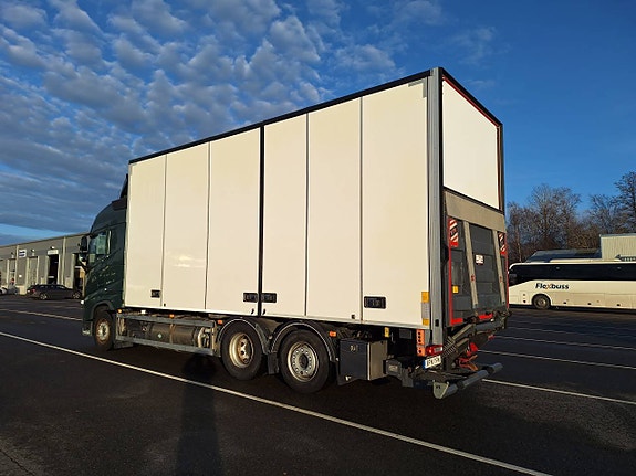 Volvo FH 6x2 LNG/LBG Gas Skåpbil 3 of 5
