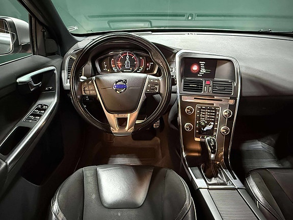 Volvo XC60 7 of 26
