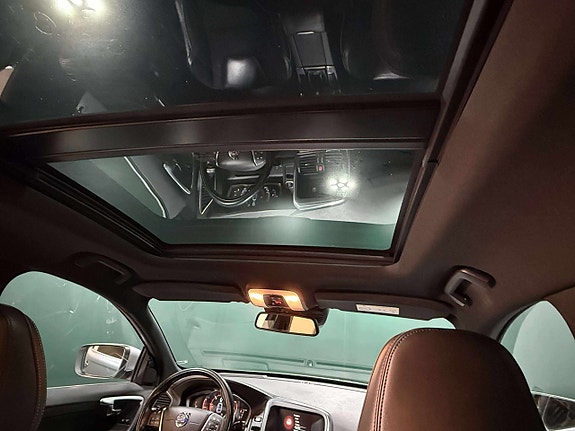 Volvo XC60 17 of 26