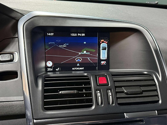 Volvo XC60 12 of 26