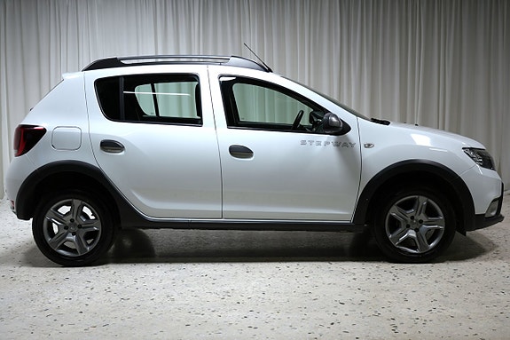 Dacia Sandero Stepway 4 of 5