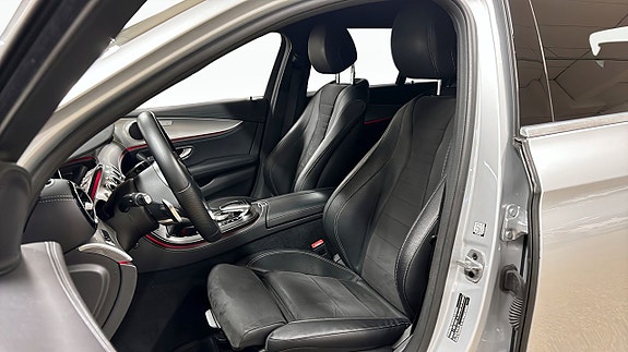 Mercedes-Benz E200 8 of 14