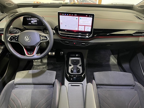 Volkswagen ID.4 GTX 18 of 23