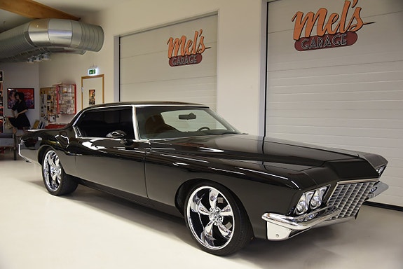 Buick Riviera 5 of 30