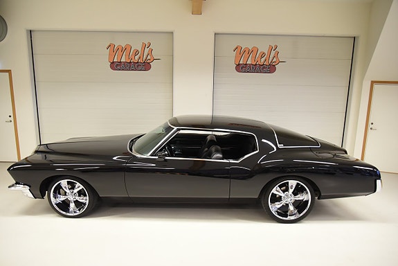 Buick Riviera 30 of 30