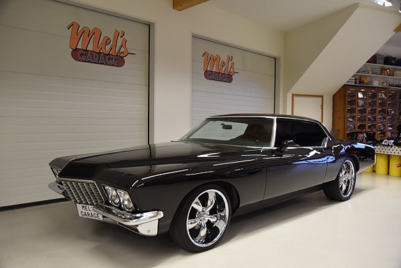 Buick Riviera 3 of 30