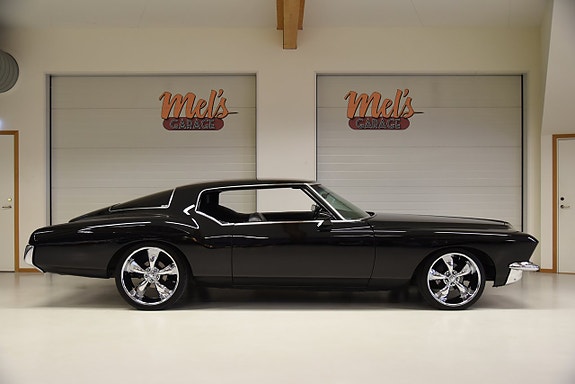 Buick Riviera 6 of 30