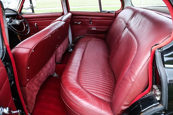 Daimler 2.5 Litre V8 14 of 16