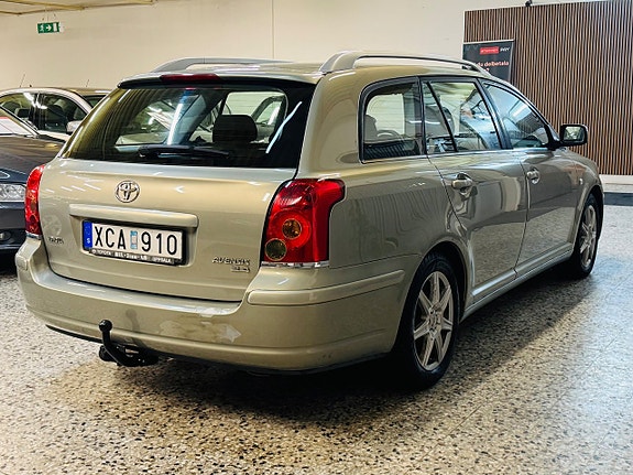 Toyota Avensis 6 of 19