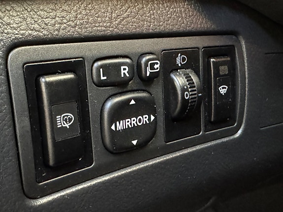 Toyota Avensis 17 of 19