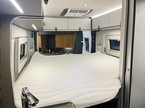 Hymer YOSEMITE (Dragkrok+AC+Aut 180hk+6m+Solcell) 17 of 24