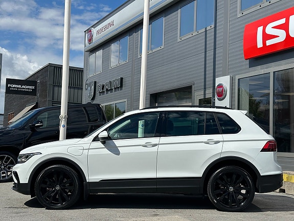 Volkswagen Tiguan 3 of 13