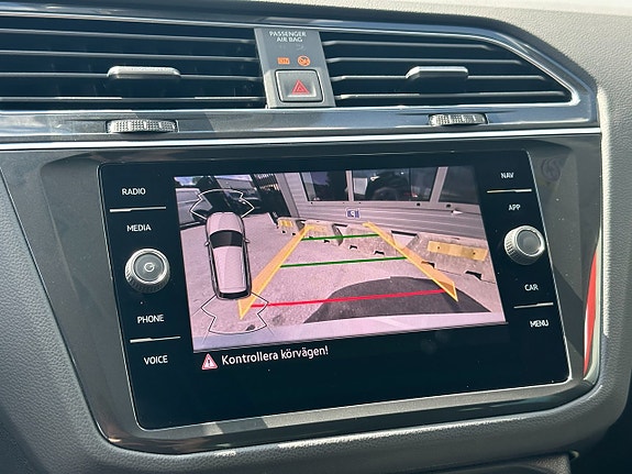 Volkswagen Tiguan 9 of 13